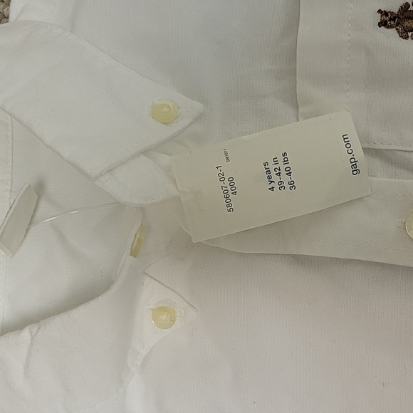 Baby Gap Toddler Sz 4 White Button-Up Shirt with Embroidered Logo. NWT - Picture 4 of 6
